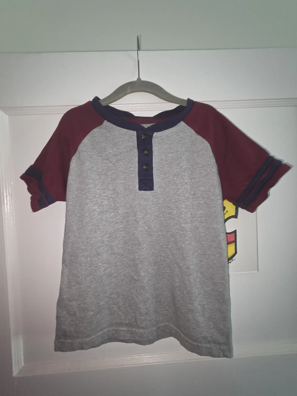 Boys 5T Gymboree Short Sleeve Shirt Set - Red Plaid, Gray & Navy Henley Tops